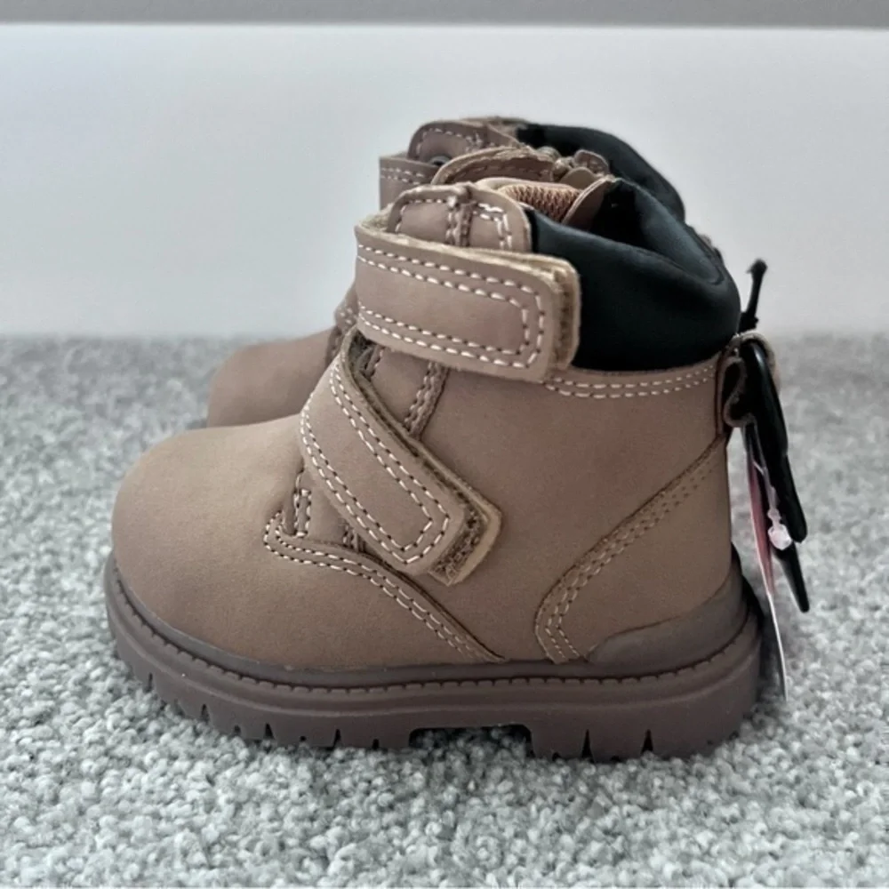 NWT Wonder Nation baby shoes size 3